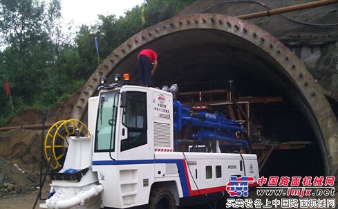 中国铁建重工HPS3016混凝土喷射台车助力蒙华铁路隧道施工-工程机械动态-中国路面机械网